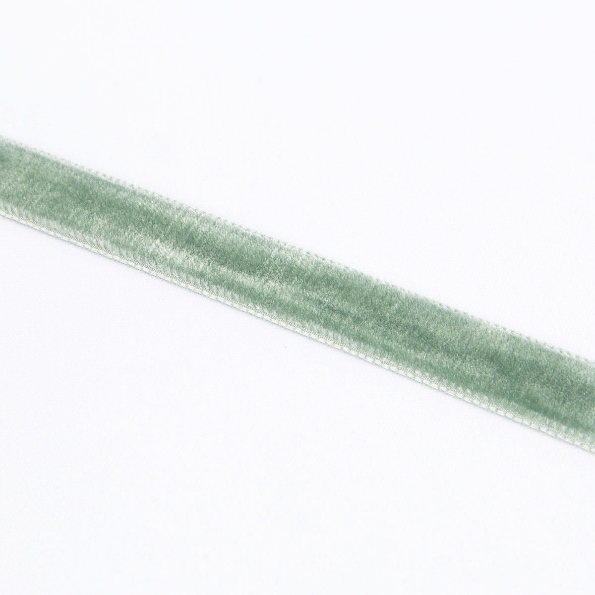 Cinta Terciopelo Verde Claro 16mm - Ribes y Casals