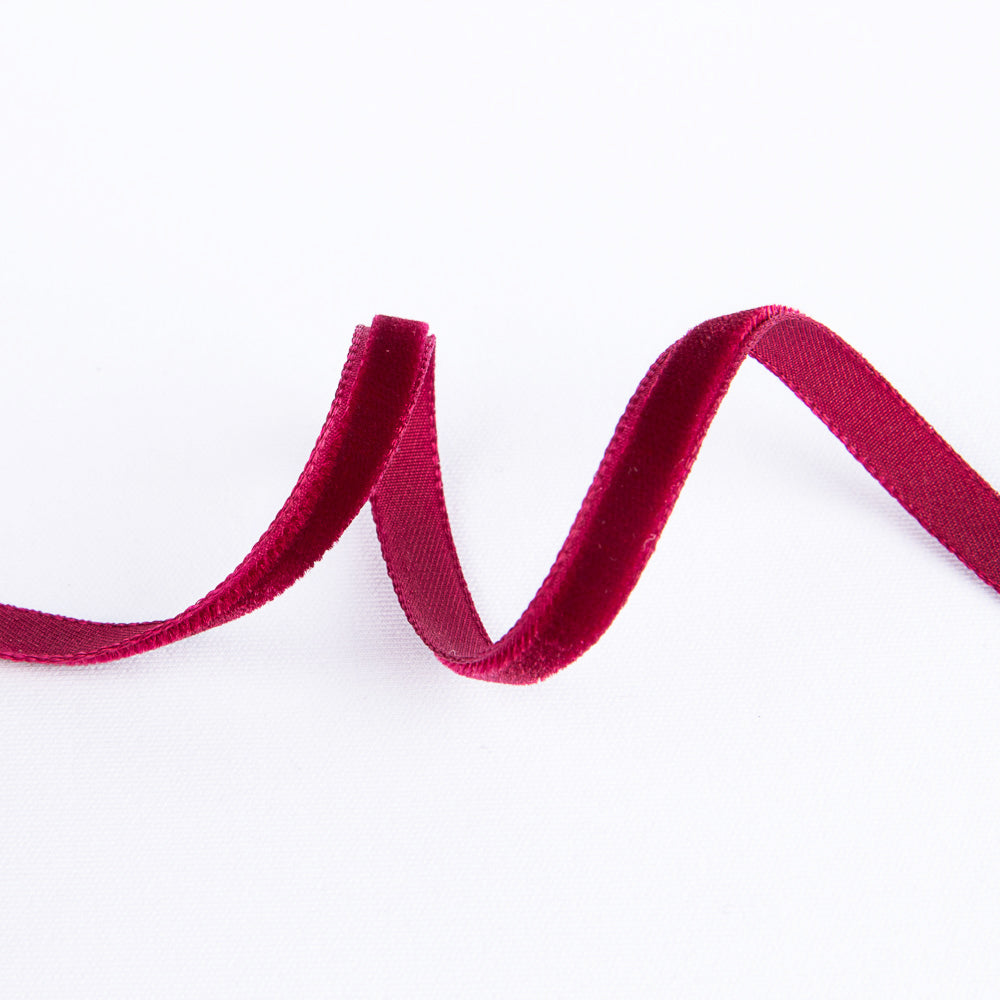 Garnet Velvet Ribbon 7mm - Ribes y Casals