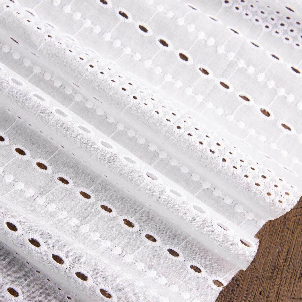 Classic White Swiss Embroidery - Ribes y Casals