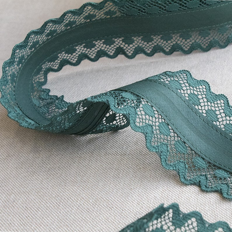 Lace Bias Embroidery Green 53mm - Ribes y Casals