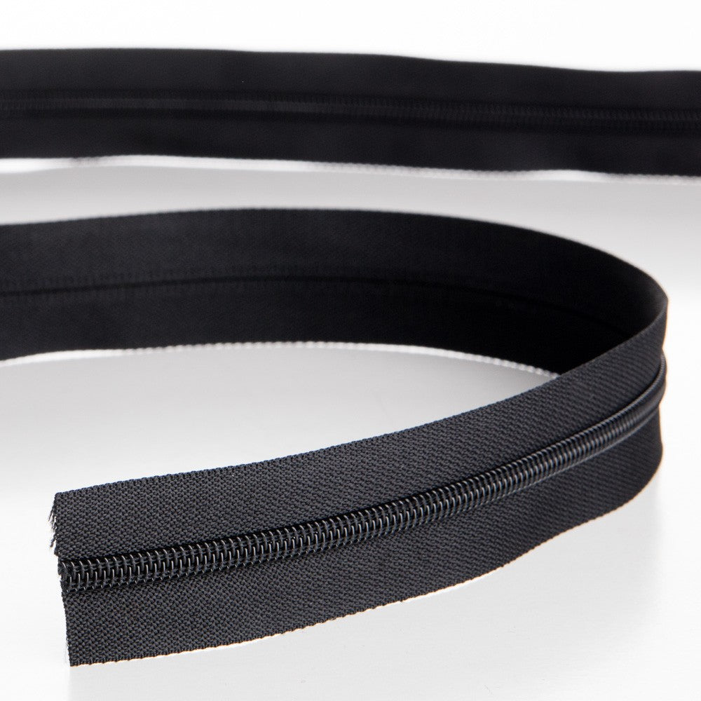 Continuous Zip Mesh 3 Black - Ribes y Casals