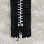 Cremallera Nylon Negro 12cm - Ribes y Casals