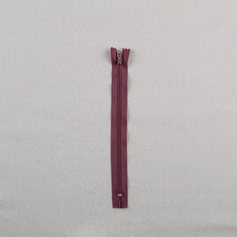 Nylon 22cm Zipper Garnet - Ribes y Casals