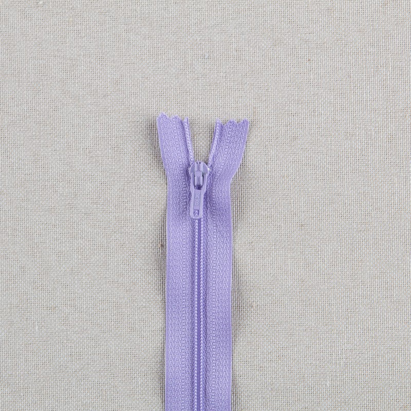 Lilac Nylon 22cm Zipper - Ribes y Casals
