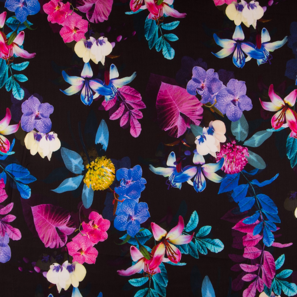 Viscose Crepe Tropical Black - Ribes y Casals