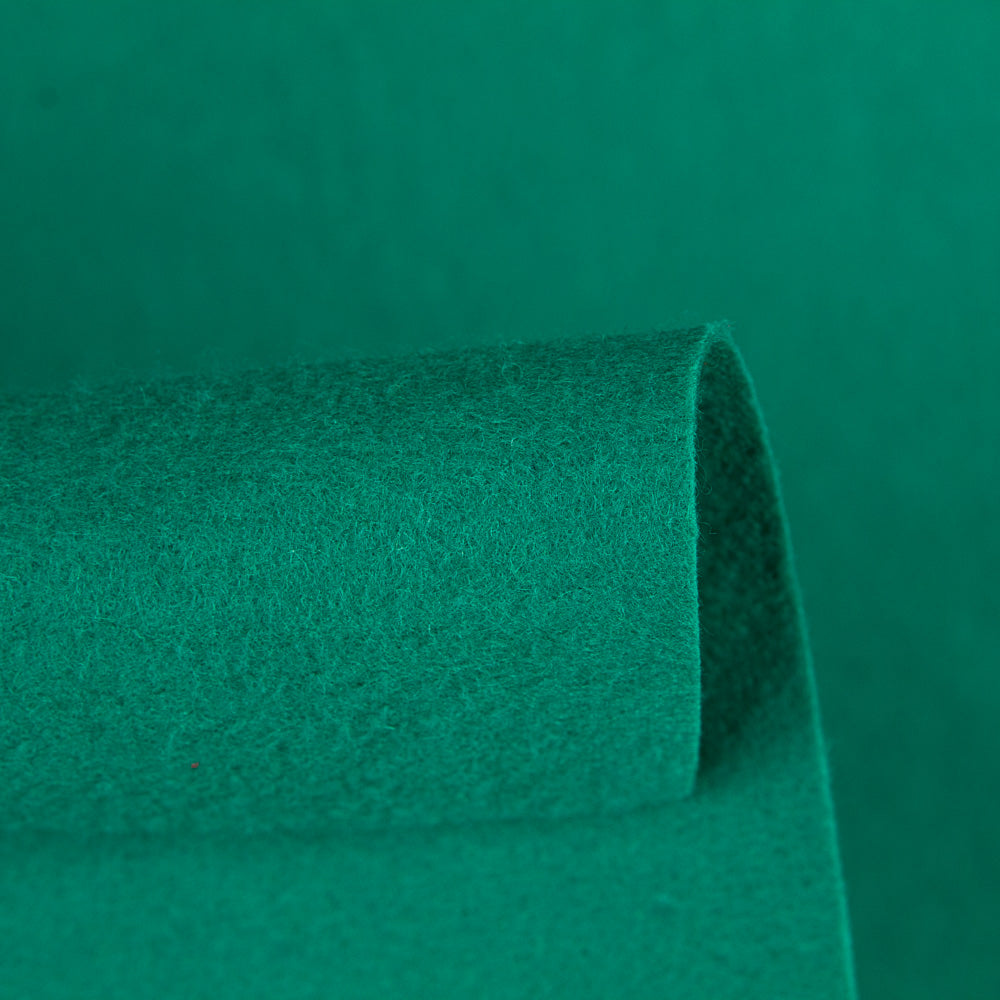 Felt Green Pool Table 180g - Ribes y Casals