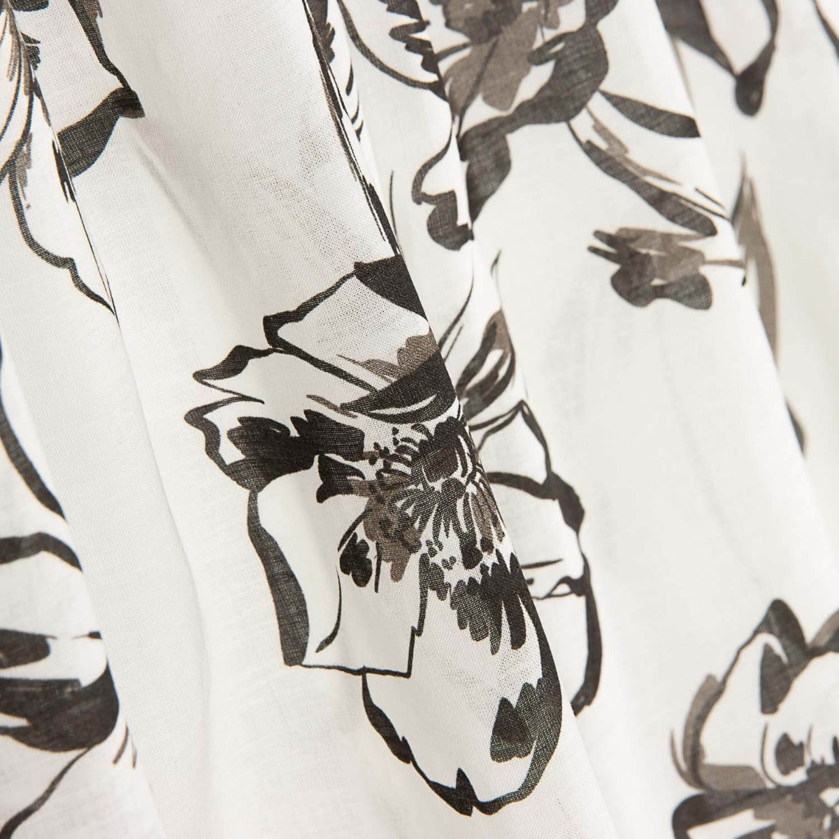 Retal Voile Viscosa Flores en Tinta 180x135 cms - Ribes y Casals