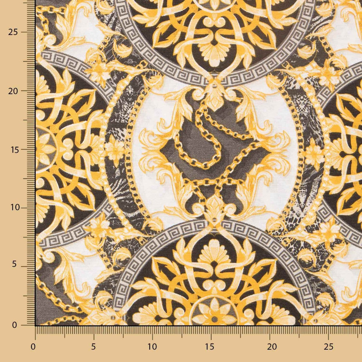 Prismatic Chain Canvas - Ribes y Casals