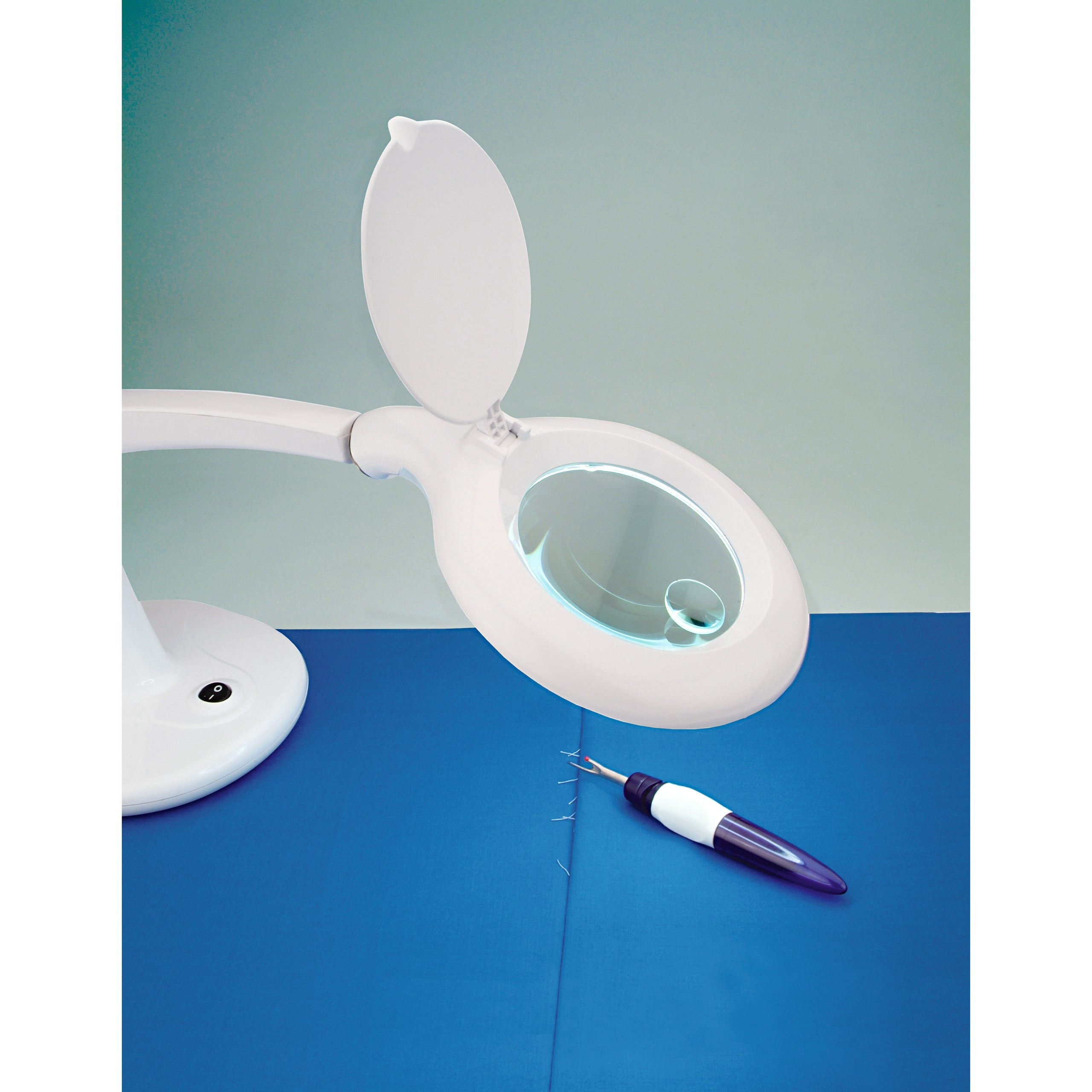 Prym - Illuminated Magnifier with Base 610714 - Ribes y Casals