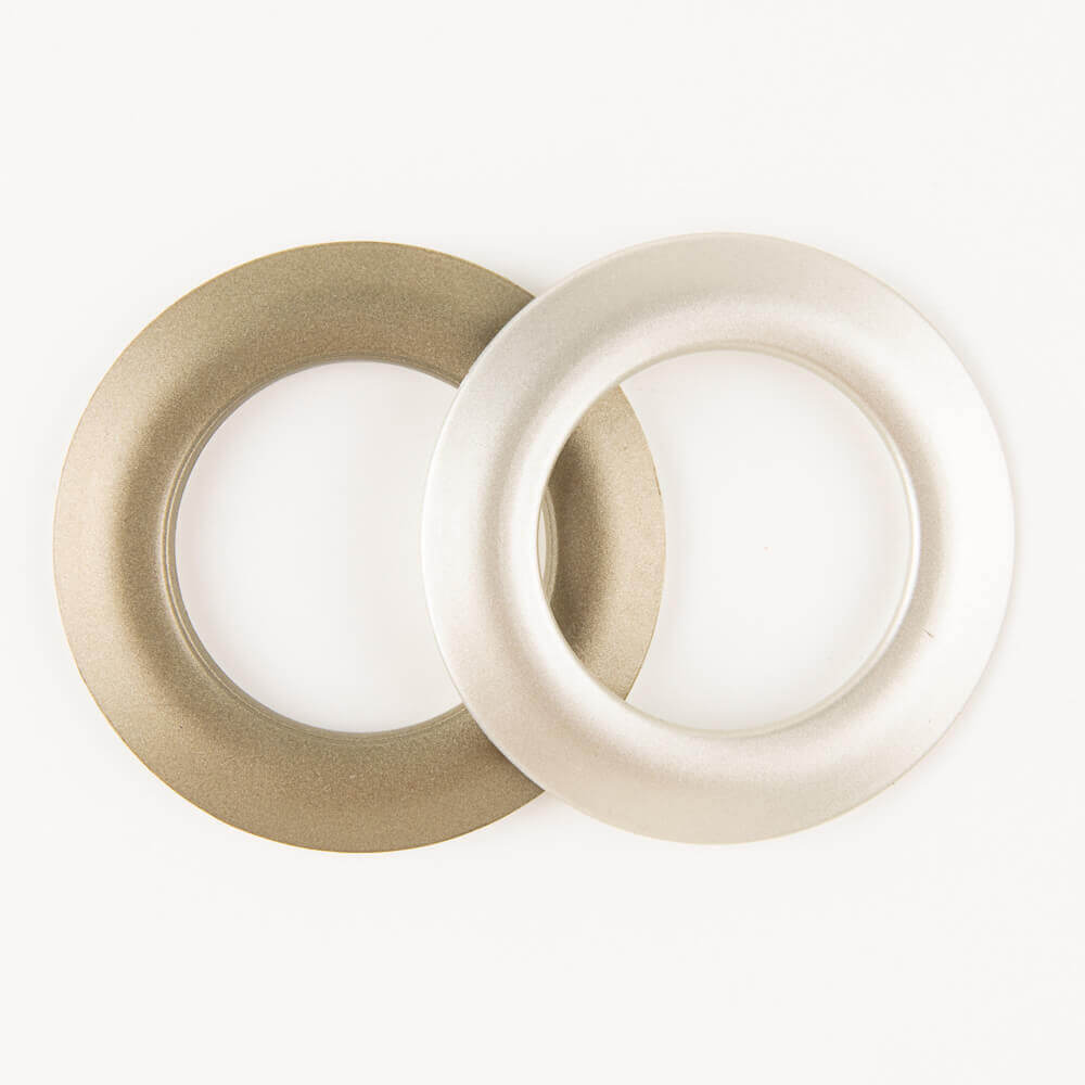 Trim of Holes - Ribes y Casals