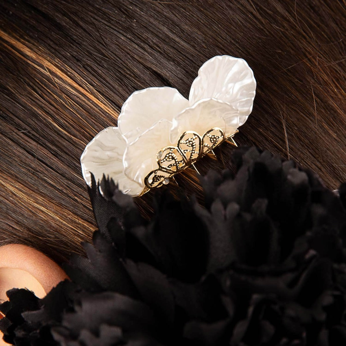 Flamenco Hair Comb – Nacre-effect Leaves - Ribes y Casals