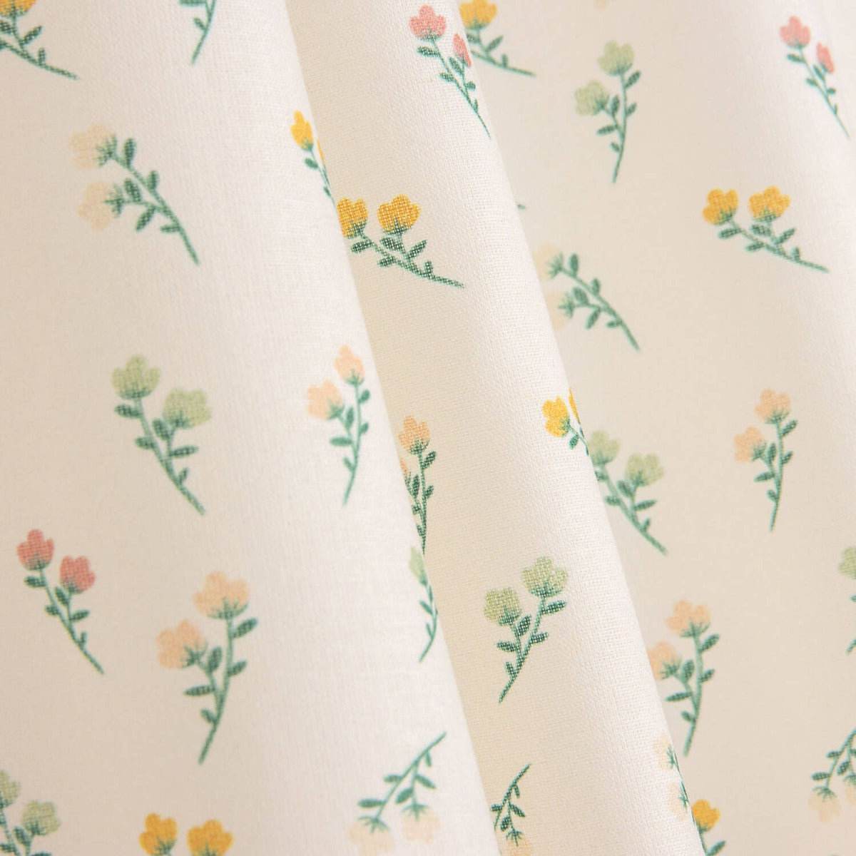 Printed Cotton Percale – Small Floral Bouquets - Ribes y Casals