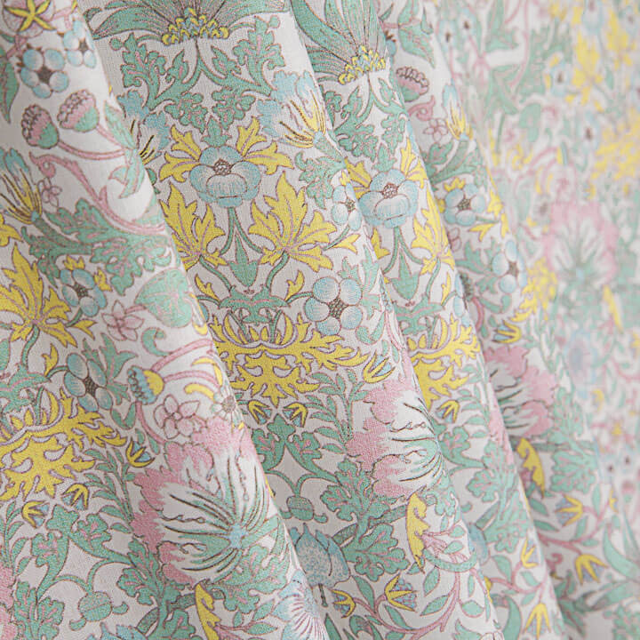 Versailles Garden Printed Percale in Pastel Aquamarine Green - Ribes y Casals