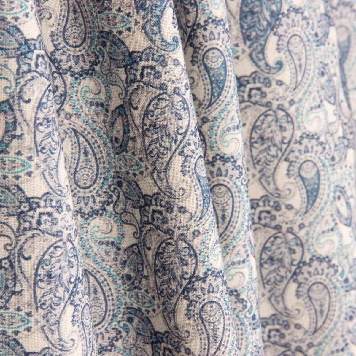 Vintage Blue Paisley Poplin - Ribes y Casals