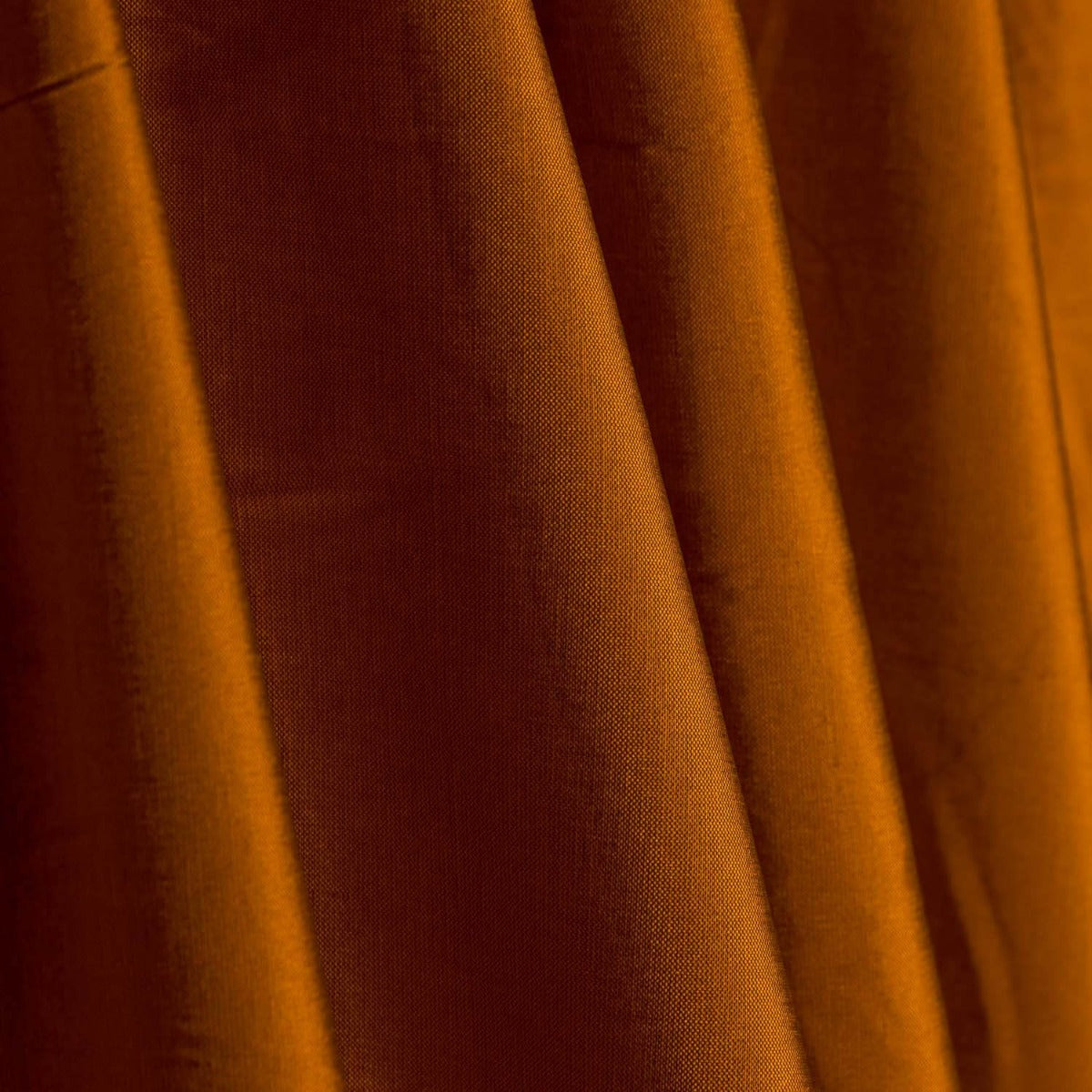 Burnt Orange Plain Taffeta Fabric - Ribes y Casals
