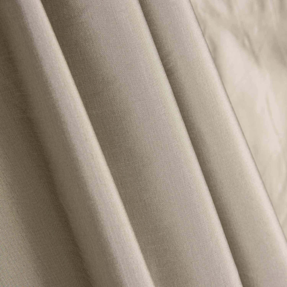 Silver Grey Plain Taffeta - Ribes y Casals