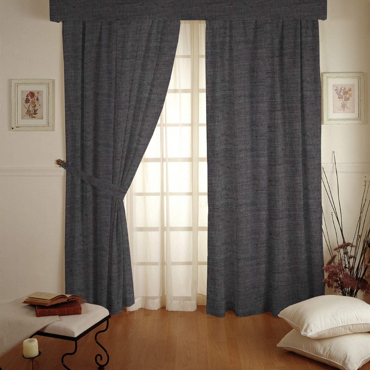 Black Linen Weighted Curtain Fabric - Ribes y Casals