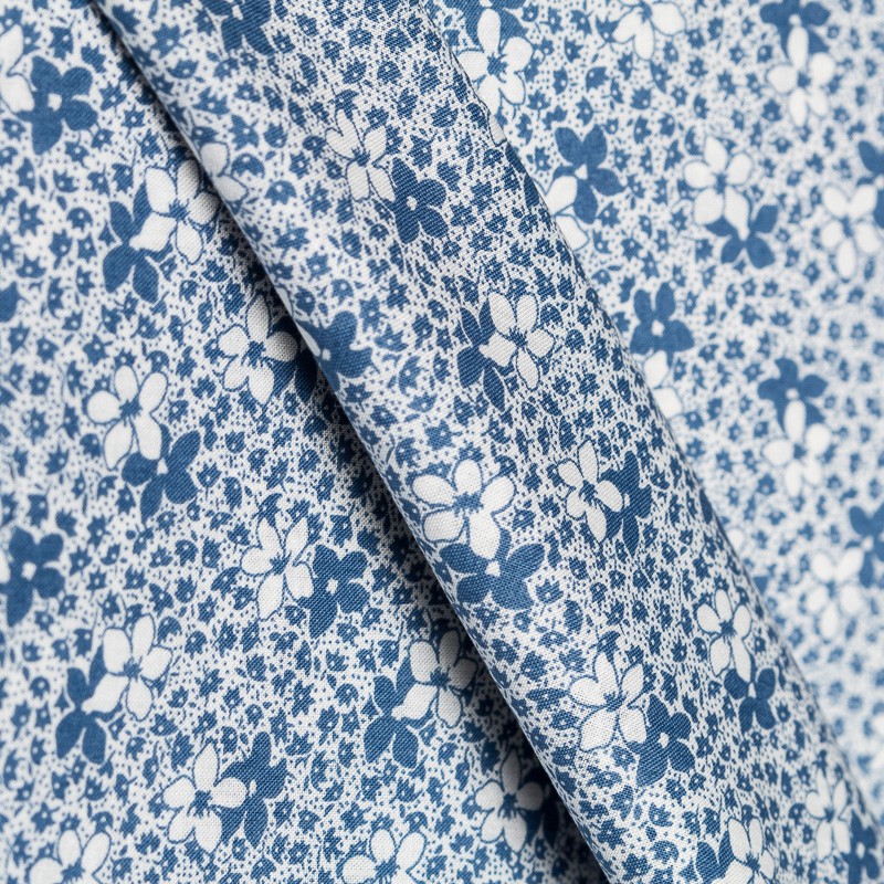 Patchwork Fabric Little Petals Grey - Ribes y Casals