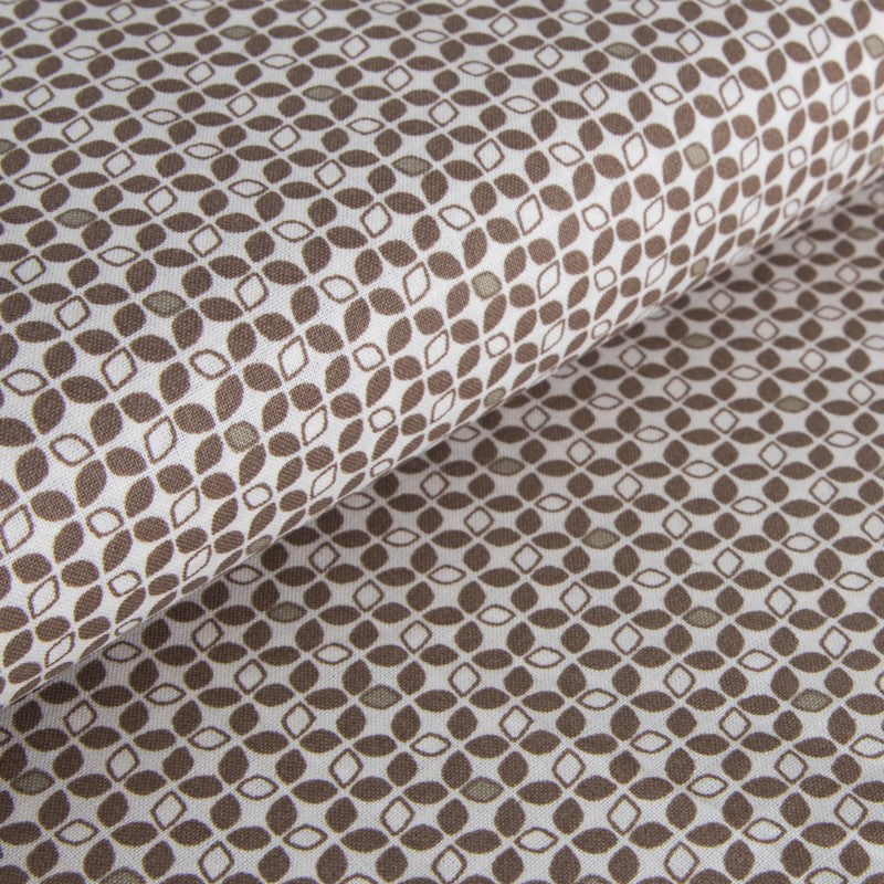 Patchwork Fabric Petals Brown - Ribes y Casals