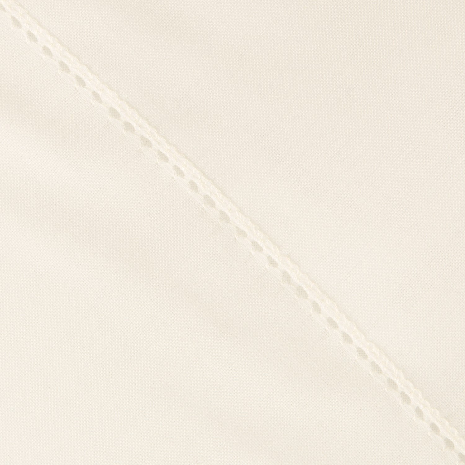 Retal Tela Visillo Vainica Poliester  Crudo 75x280 cm - Ribes y Casals