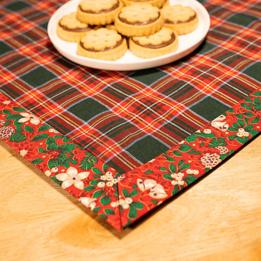 Red Christmas Bias Tape 30mm - Ribes y Casals