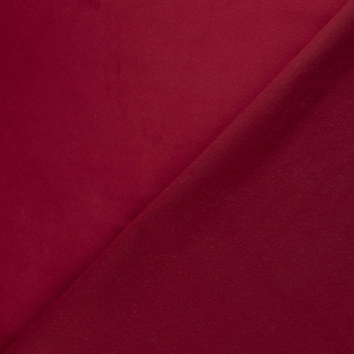 Terciopelo Ignífugo 300cm Rojo Rubí - Ribes y Casals