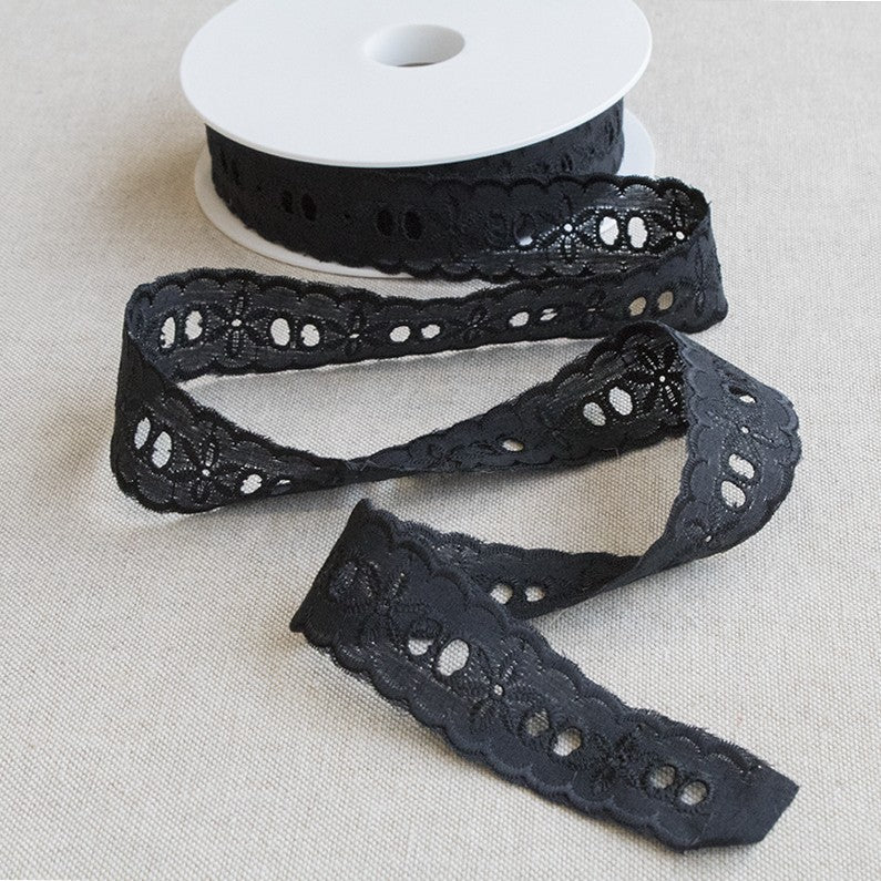 Embroidered Tape Black 27mm - Ribes y Casals